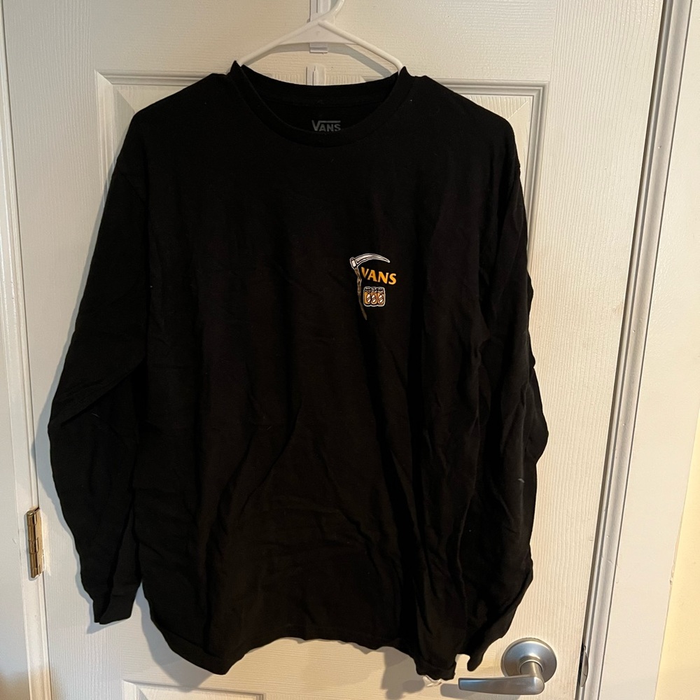 Black Van’s Graphic long sleeve shirt size medium